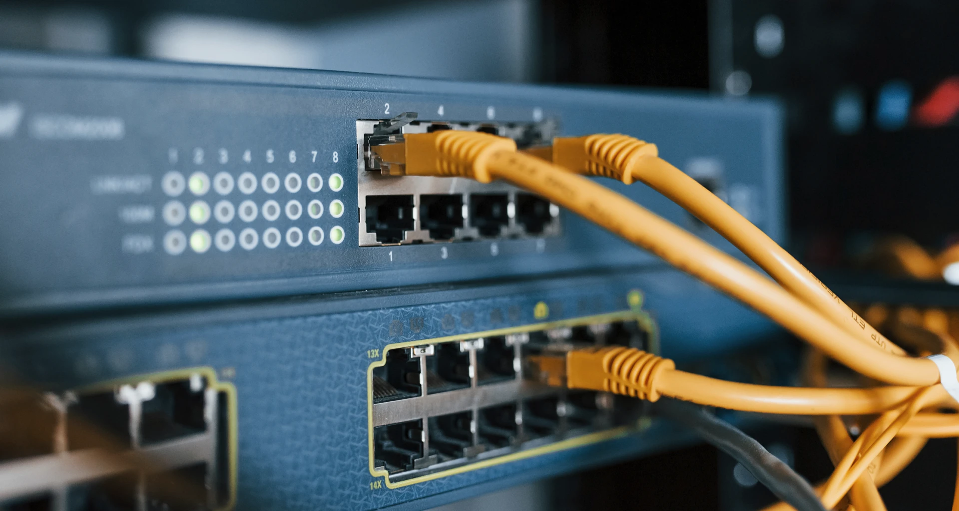 Cómo elegir un switch PoE para cámaras IP y control de acceso