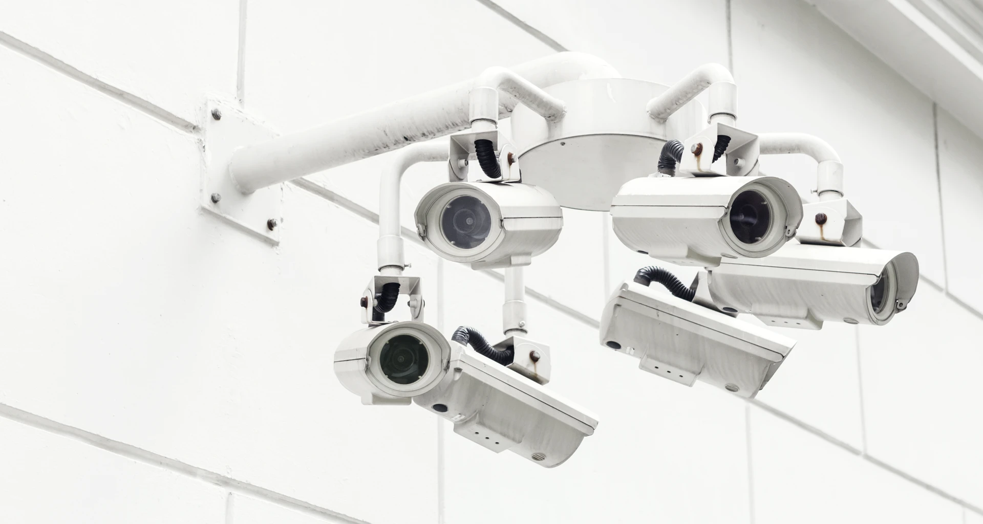 ¿Cuántas cámaras de seguridad necesita un negocio? Guía completa para elegir correctamente